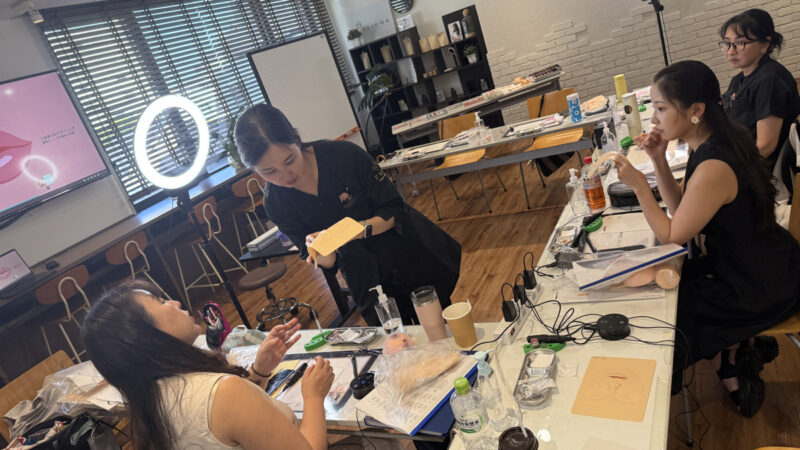 AD42C755-5B04-451F-98EC-BD32D6D04481